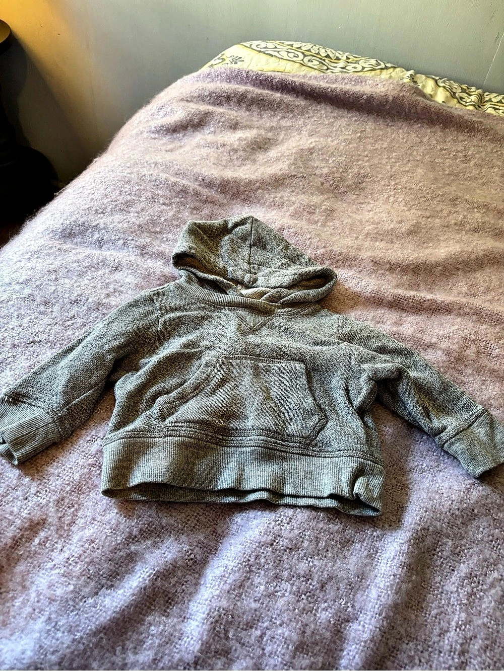 babyGap Heather Gray Pullover Fleece Hoodie 6-12 Months